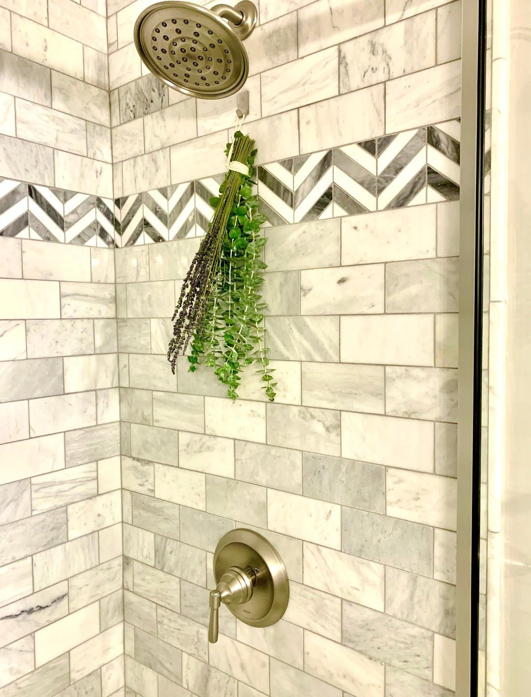 Eucalyptus Scented Hanging Wall Decor – Fresh Aroma & Natural Green Charm - Huecasa