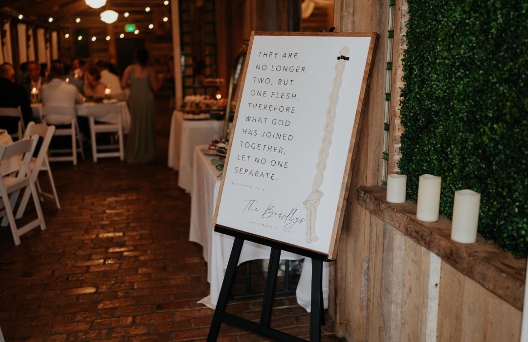 Personalized Wedding Frame with Notes – Elegant Keepsake Gift for Newlyweds - Huecasa
