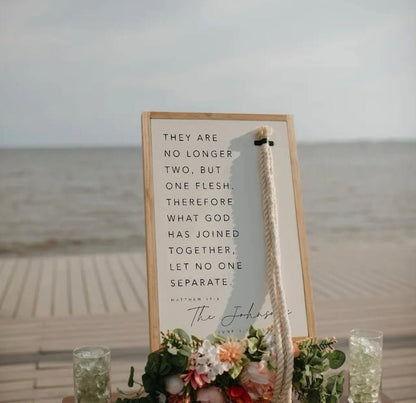 Personalized Wedding Frame with Notes – Elegant Keepsake Gift for Newlyweds - Huecasa